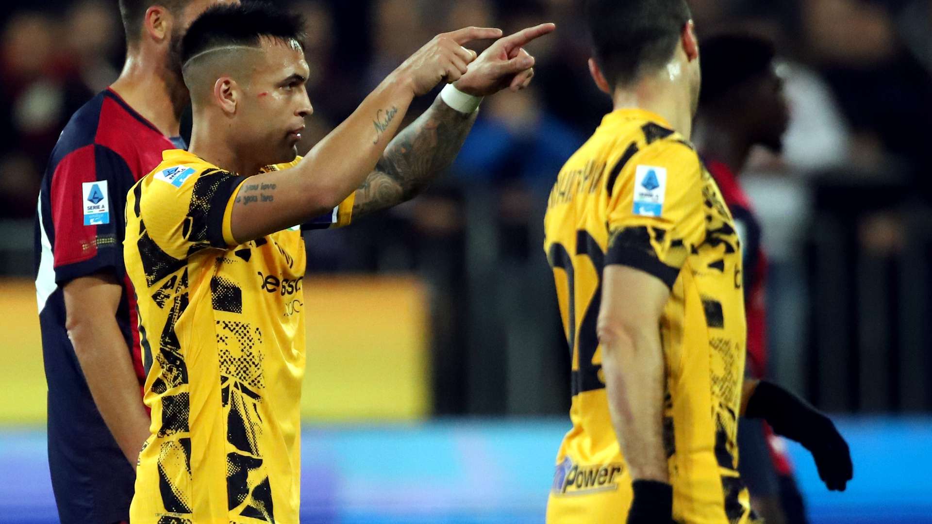 缺乏应有的 缺乏应有的