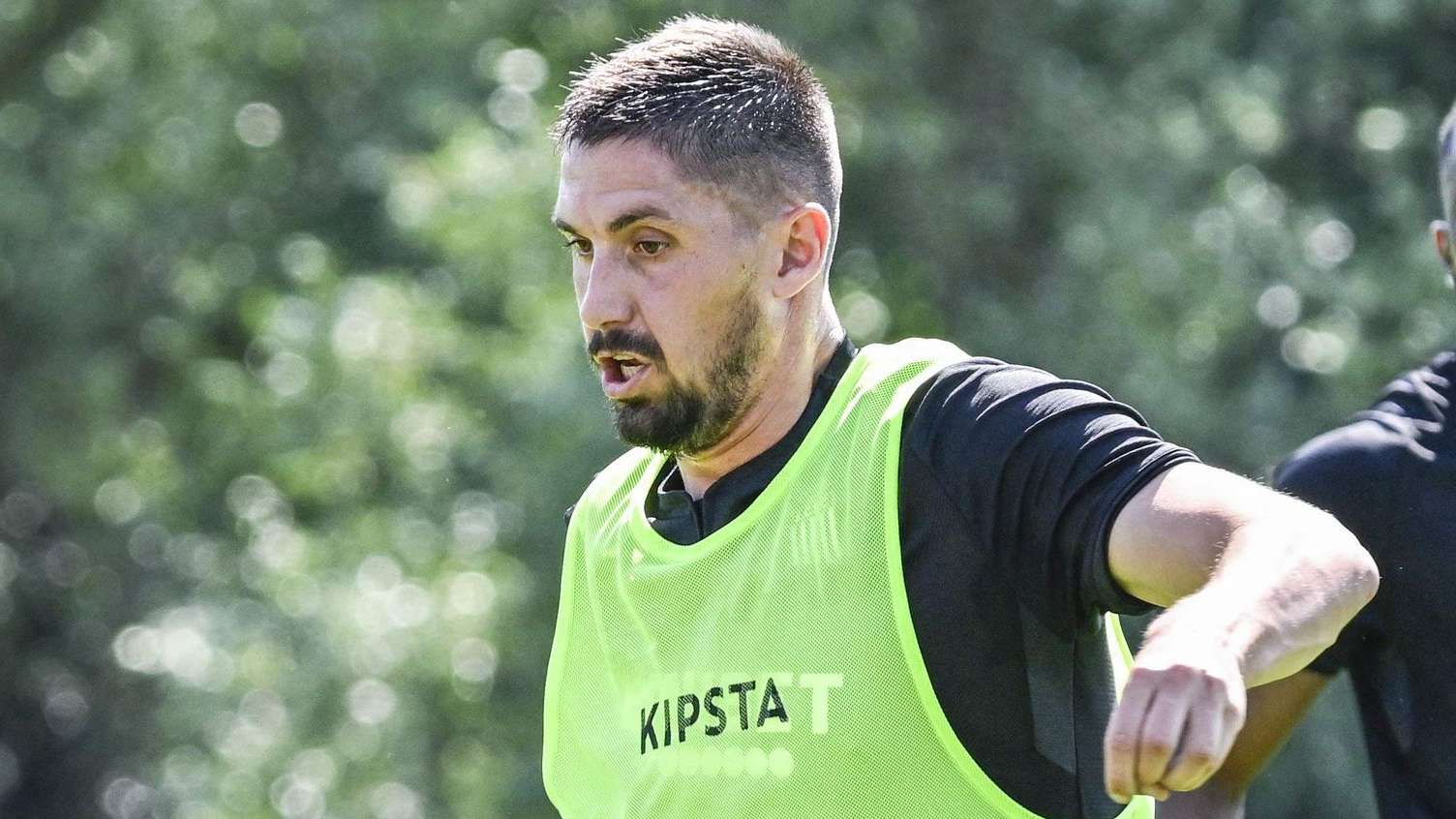 薩的傳控足 薩的傳控足