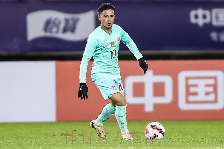 中国队2:0战胜巴林队 取得U17亚预赛开门红